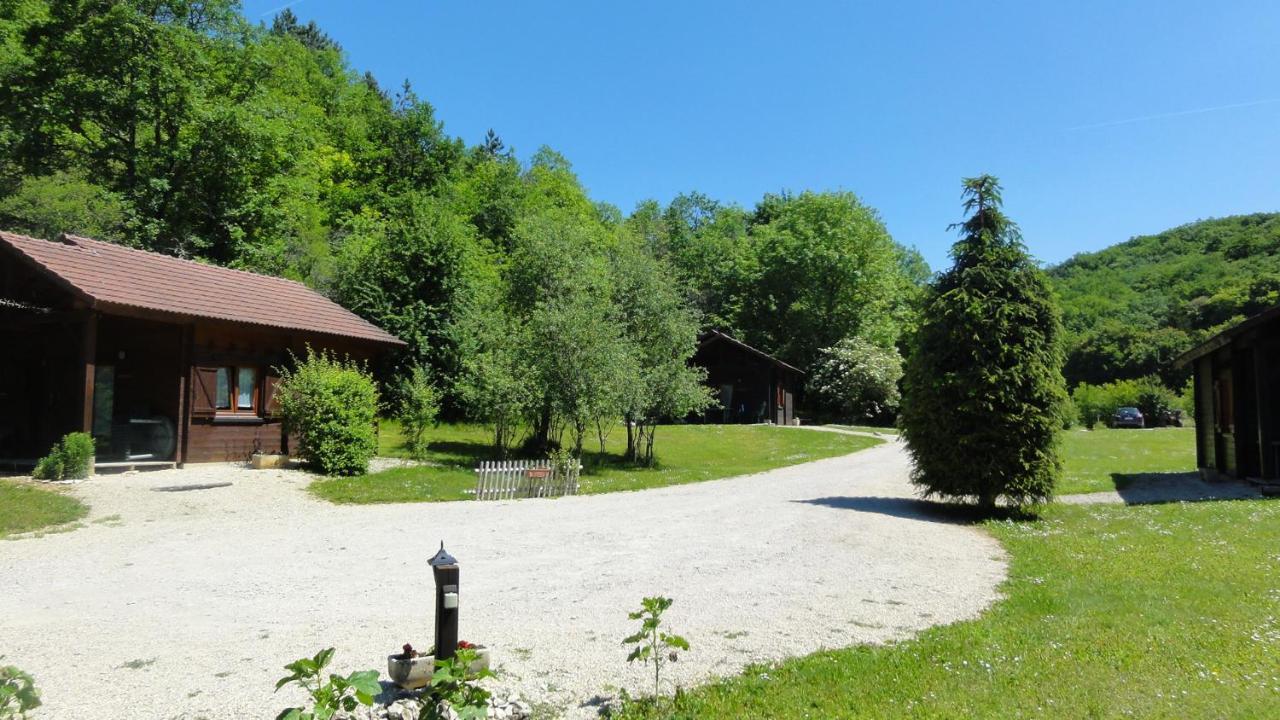Вилла La Roche Du Moulin Saint-More Экстерьер фото