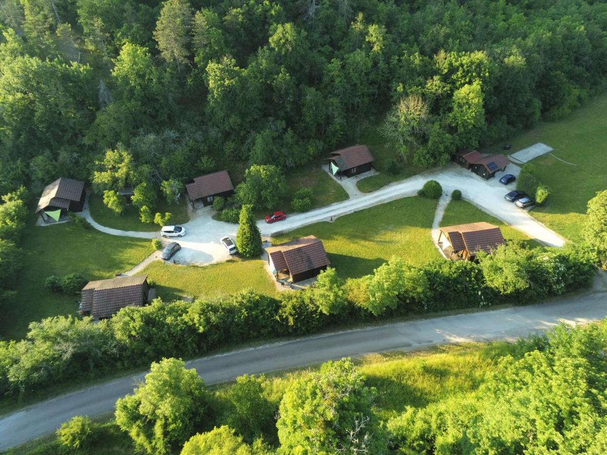 Вилла La Roche Du Moulin Saint-More Экстерьер фото