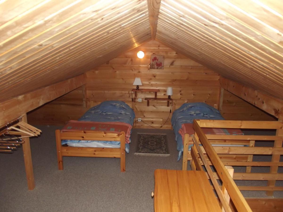 Вилла La Roche Du Moulin Saint-More Экстерьер фото