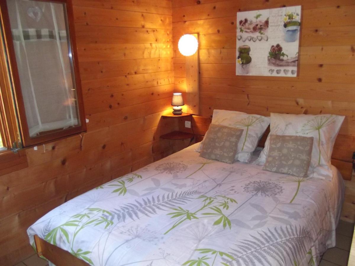 Вилла La Roche Du Moulin Saint-More Экстерьер фото