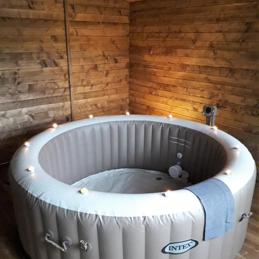 Вилла La Roche Du Moulin Saint-More Экстерьер фото